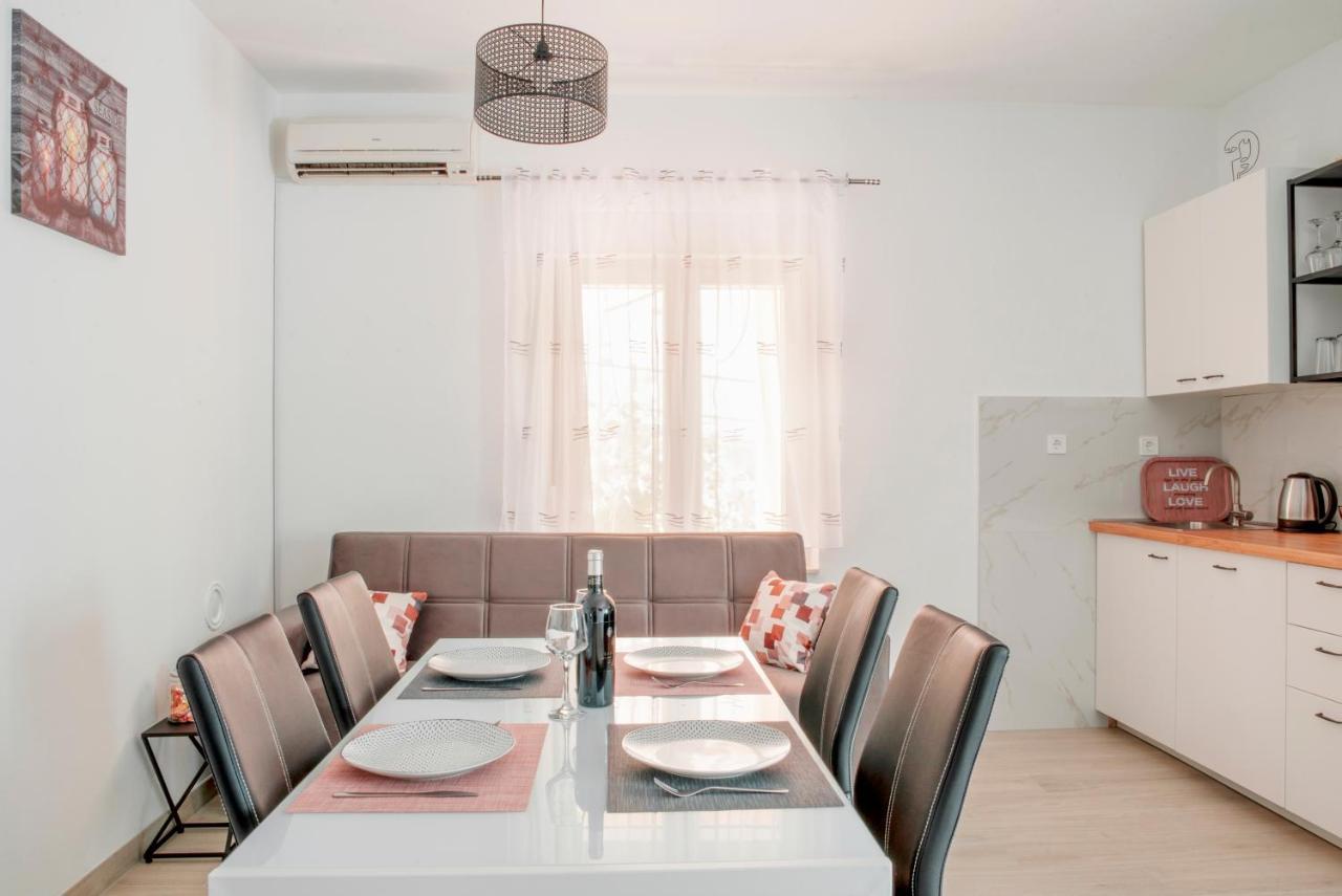 Apartmani Vudrag Traù Esterno foto