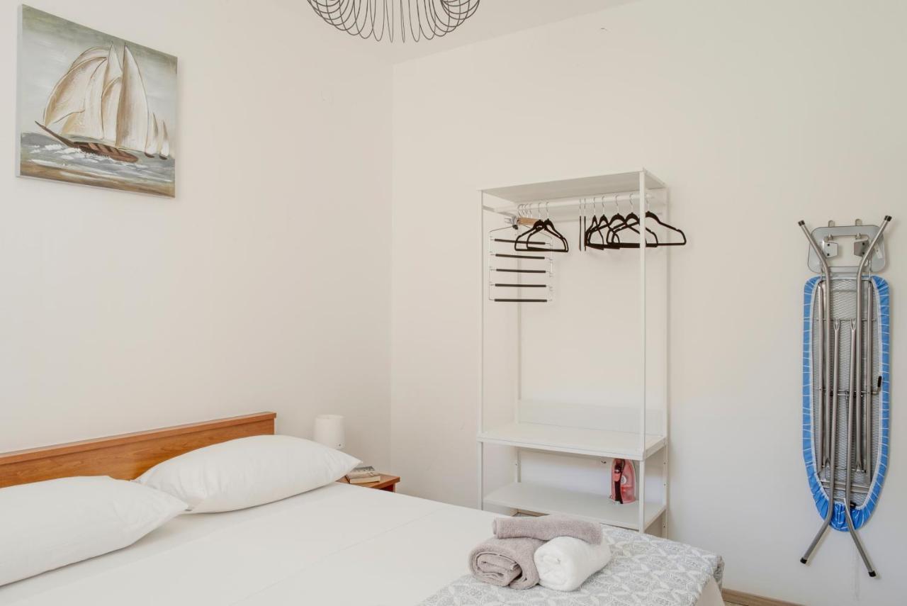 Apartmani Vudrag Traù Esterno foto