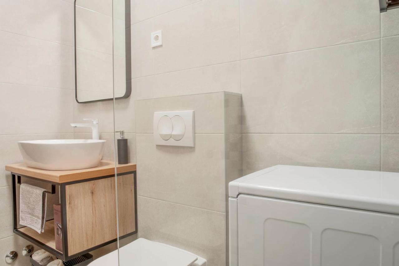 Apartmani Vudrag Traù Esterno foto