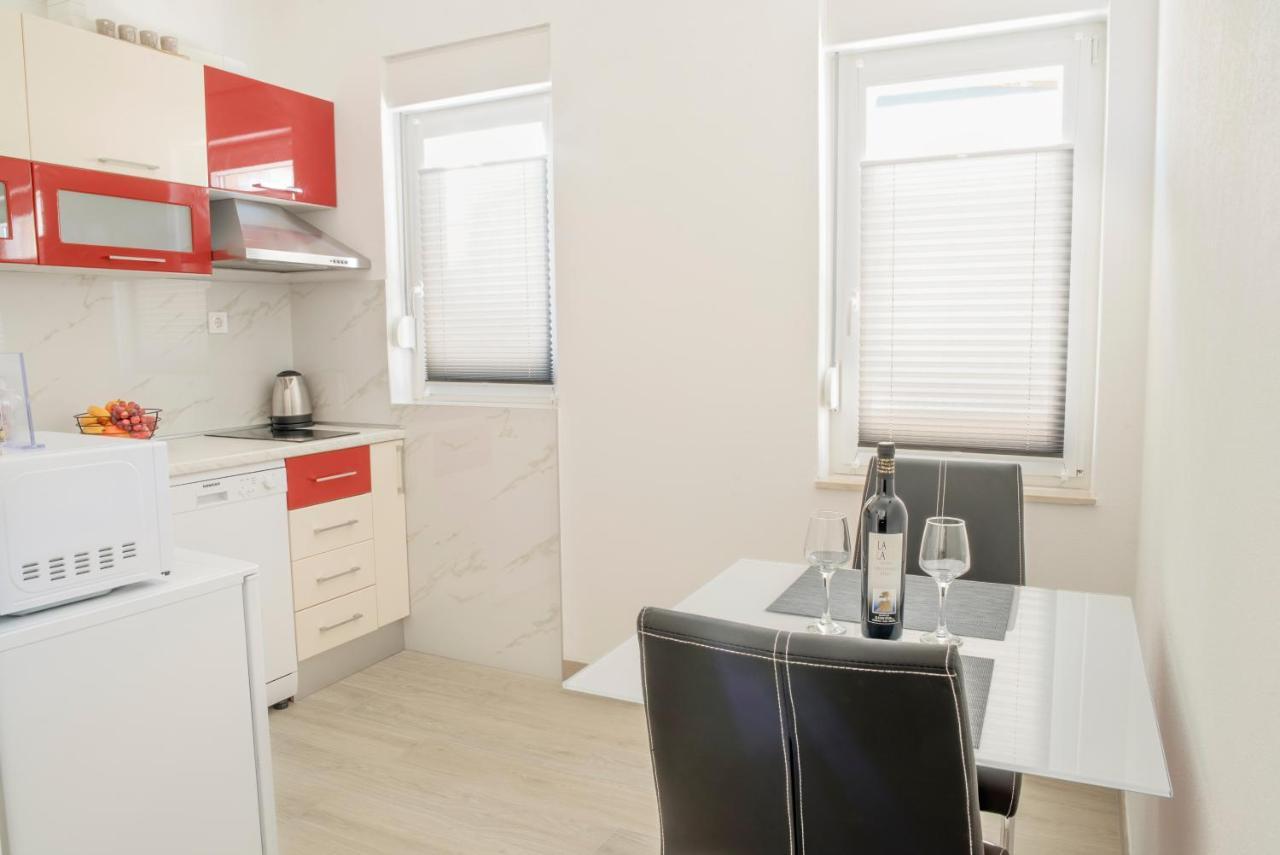Apartmani Vudrag Traù Esterno foto