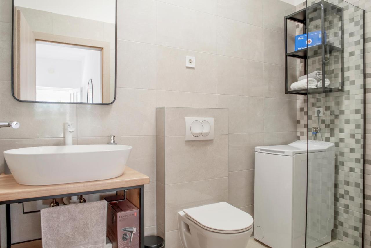Apartmani Vudrag Traù Esterno foto