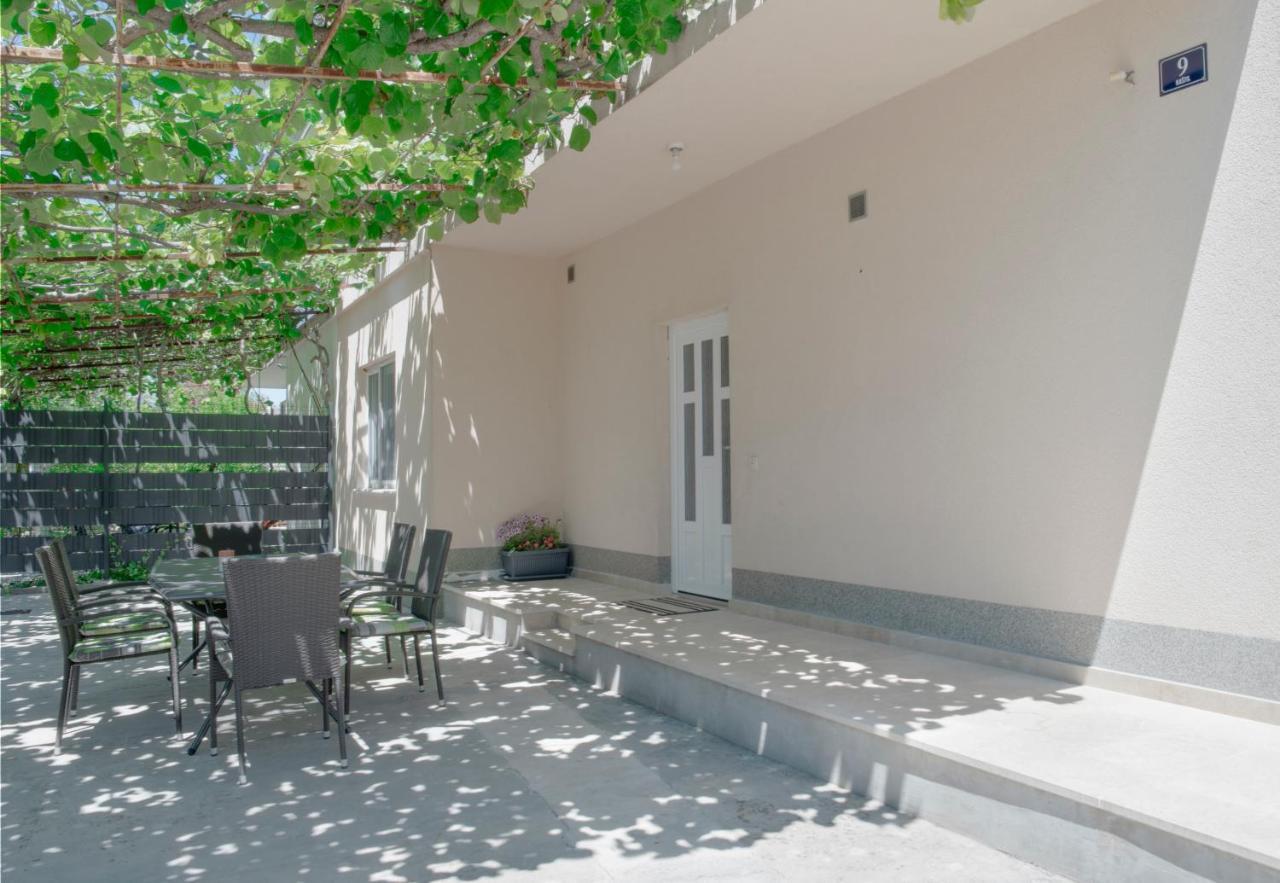 Apartmani Vudrag Traù Esterno foto